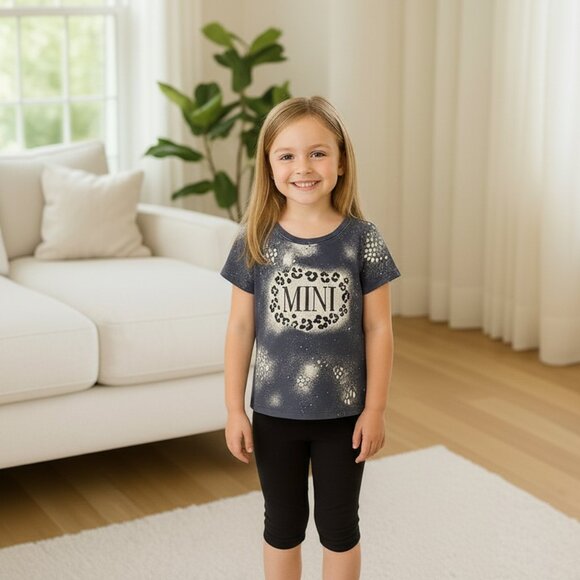 L/XL NEW Girls "MINI" Print Graphic Tee Cheetah - Mom and Me Matching Shirts - Picture 1 of 7